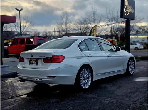 2013 BMW 328 328i Sedan 4D