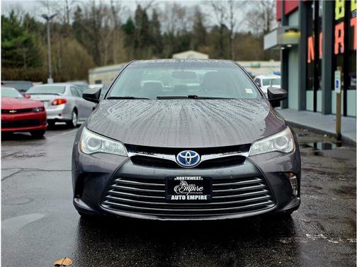 2016 Toyota Camry Hybrid XLE