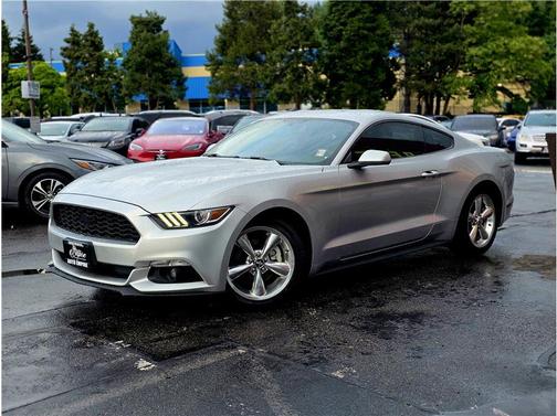 Ingot Silver Metallic 2015 Ford Mustang V6