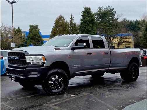 2020 RAM 3500 Tradesman Crew Cab 4x4 8' Box