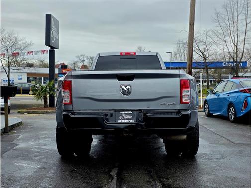 2020 RAM 3500 Tradesman Crew Cab 4x4 8' Box