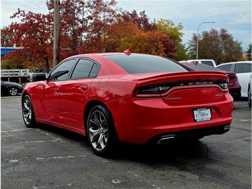2016 Dodge Charger SXT
