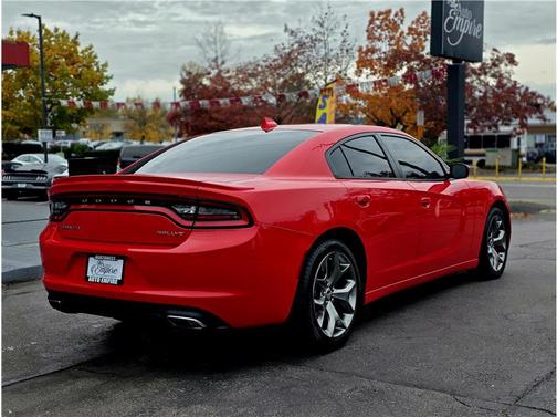 2016 Dodge Charger SXT