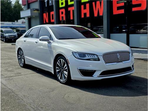 White 2019 Lincoln MKZ Hybrid Reserve