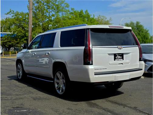 Crystal White Tricoat 2018 Cadillac Escalade ESV Sport