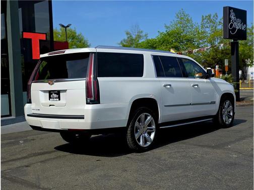 Crystal White Tricoat 2018 Cadillac Escalade ESV Sport