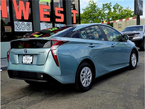 2016 Toyota Prius Two