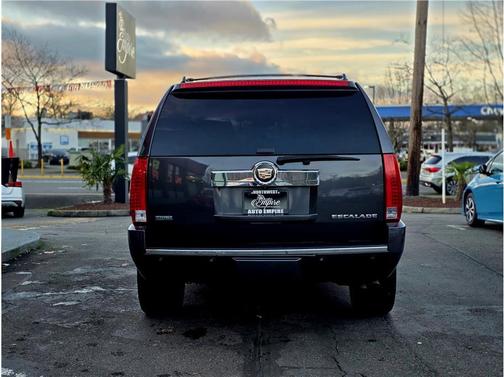 2010 Cadillac Escalade Luxury