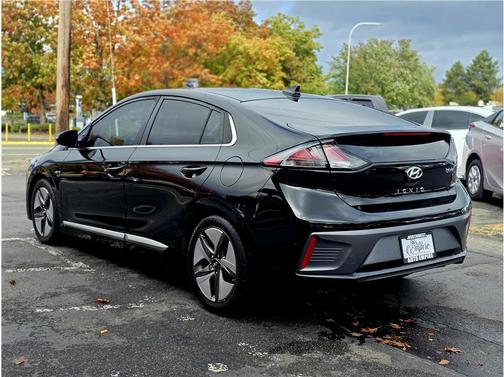 2020 Hyundai IONIQ Hybrid SEL