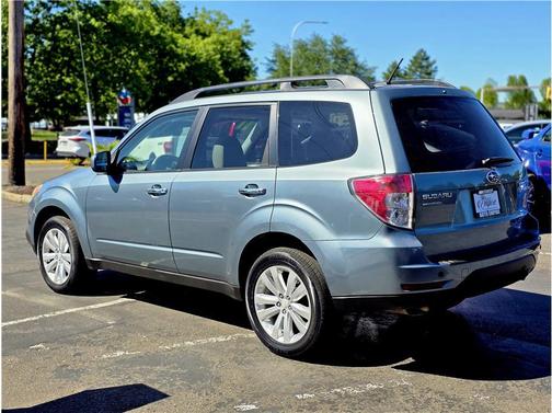 2011 Subaru Forester 2.5 X Premium