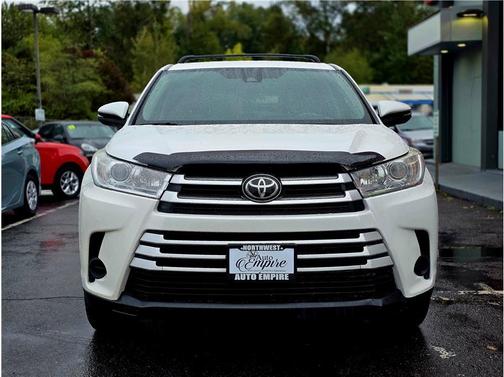 2017 Toyota Highlander LE I4