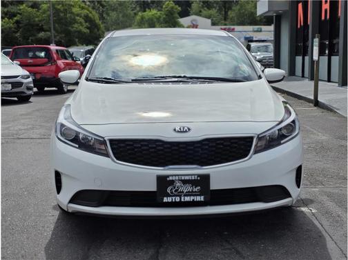 Clear White 2018 Kia Forte LX