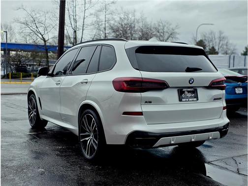 2022 BMW X5 M50i