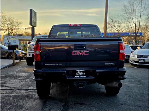 2015 GMC Sierra 3500 Denali