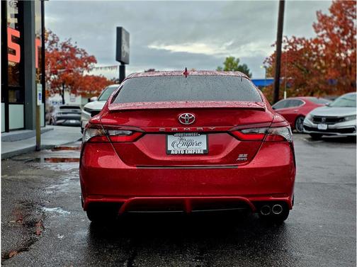 2022 Toyota Camry SE