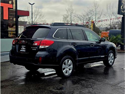 2012 Subaru Outback 2.5i Premium