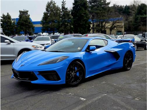 Rapid Blue 2022 Chevrolet Corvette Stingray w/3LT