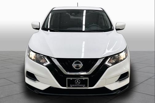 Glacier White 2022 Nissan Rogue Sport S