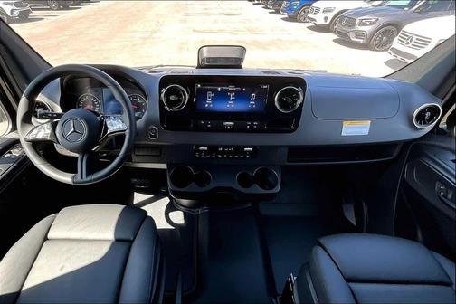 2025 Mercedes-Benz Sprinter 2500 Standard Roof