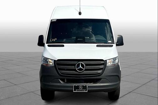 2025 Mercedes-Benz Sprinter 2500 Standard Roof