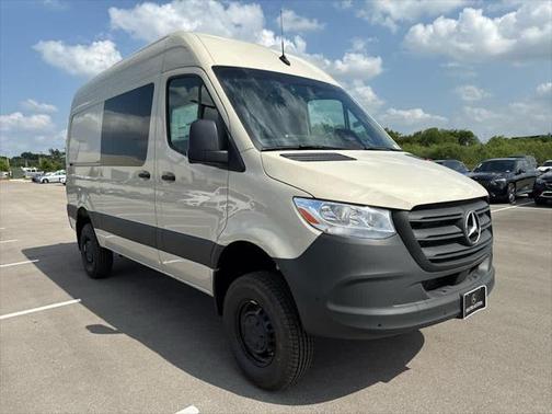 2025 Mercedes-Benz Sprinter 2500 Standard Roof