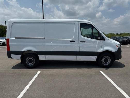 2025 Mercedes-Benz Sprinter 2500 Standard Roof