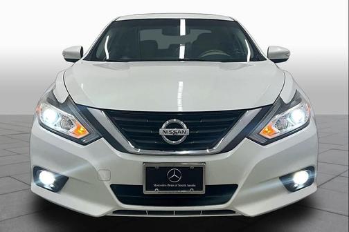 Pearl White 2016 Nissan Altima 2.5 SL