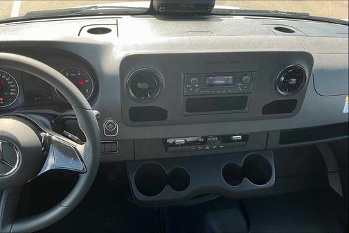 2025 Mercedes-Benz Sprinter 2500 Standard Roof