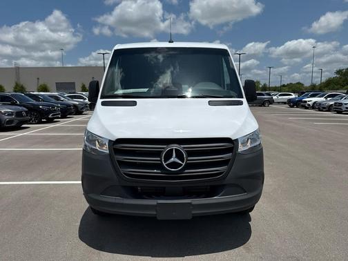 2025 Mercedes-Benz Sprinter 2500 Standard Roof