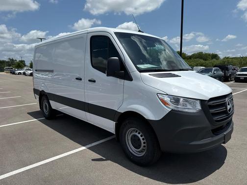 2025 Mercedes-Benz Sprinter 2500 Standard Roof