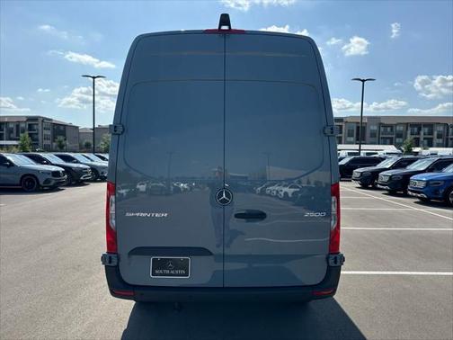 2025 Mercedes-Benz Sprinter 2500 Standard Roof