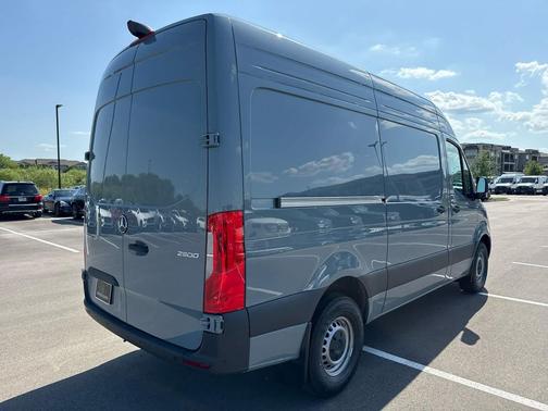 2025 Mercedes-Benz Sprinter 2500 Standard Roof