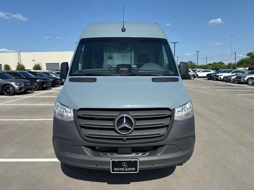 2025 Mercedes-Benz Sprinter 2500 Standard Roof