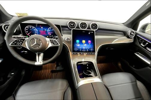 040/Black 2026 Mercedes-Benz GLC 300 Base