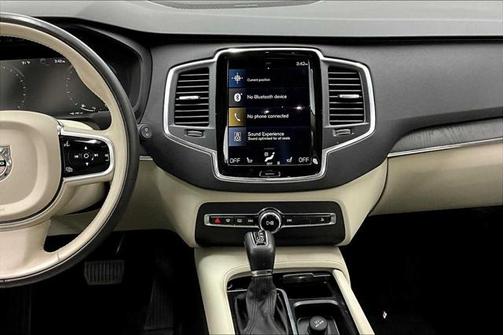 2020 Volvo XC90 T5 Momentum