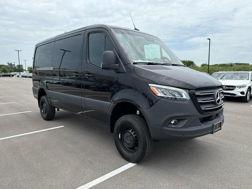 2025 Mercedes-Benz Sprinter 2500 Standard Roof