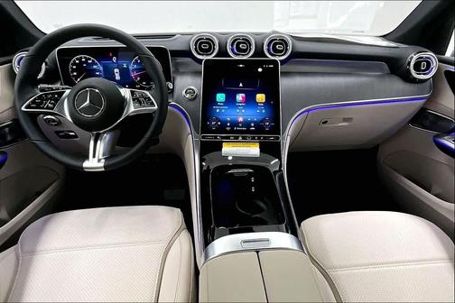 Obsidian Black Metallic 2026 Mercedes-Benz GLC 300 4MATIC
