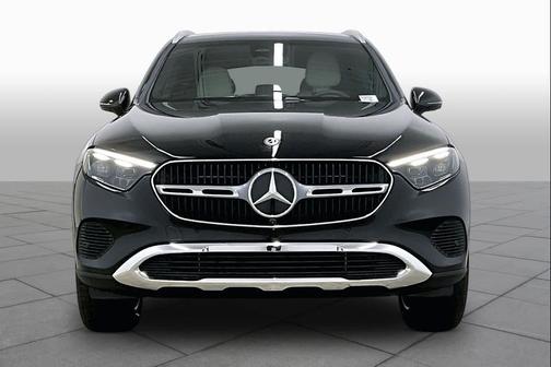 Obsidian Black Metallic 2026 Mercedes-Benz GLC 300 4MATIC