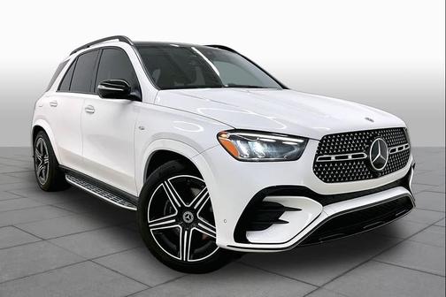 MANUFAKTUR Moonlight White Metallic 2025 Mercedes-Benz GLE 450e 4MATIC