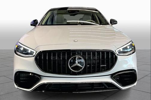 MANUFAKTUR Moonlight White Metallic 2026 Mercedes-Benz AMG S 63 E 4MATIC