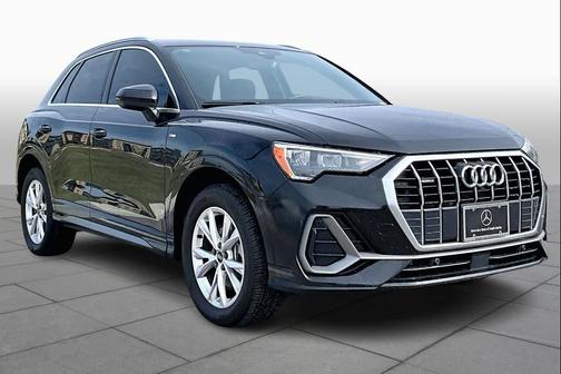 2022 Audi Q3 45 S line Premium