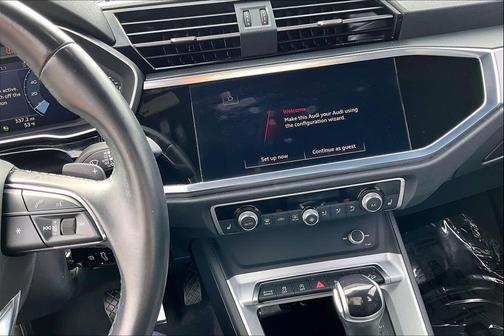 2022 Audi Q3 45 S line Premium