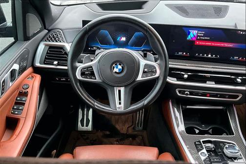 2024 BMW X5 M60i