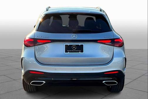2026 Mercedes-Benz GLC 300 4MATIC