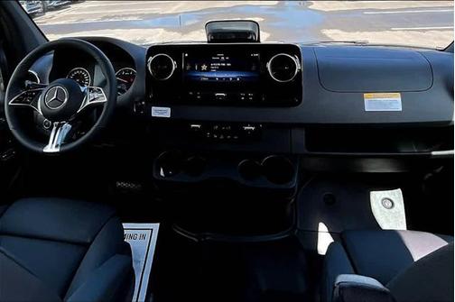 2025 Mercedes-Benz Sprinter 2500 Standard Roof