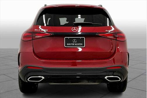 2025 Mercedes-Benz GLC 300 4MATIC