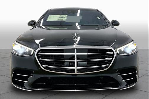 Emerald Green Metallic 2026 Mercedes-Benz S-Class 4MATIC