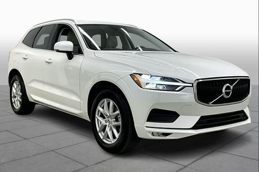 2021 Volvo XC60 T5 Momentum