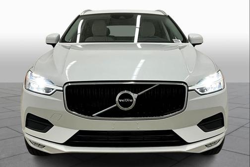 2021 Volvo XC60 T5 Momentum