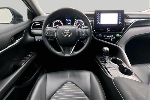 Ice Edge 2024 Toyota Camry SE